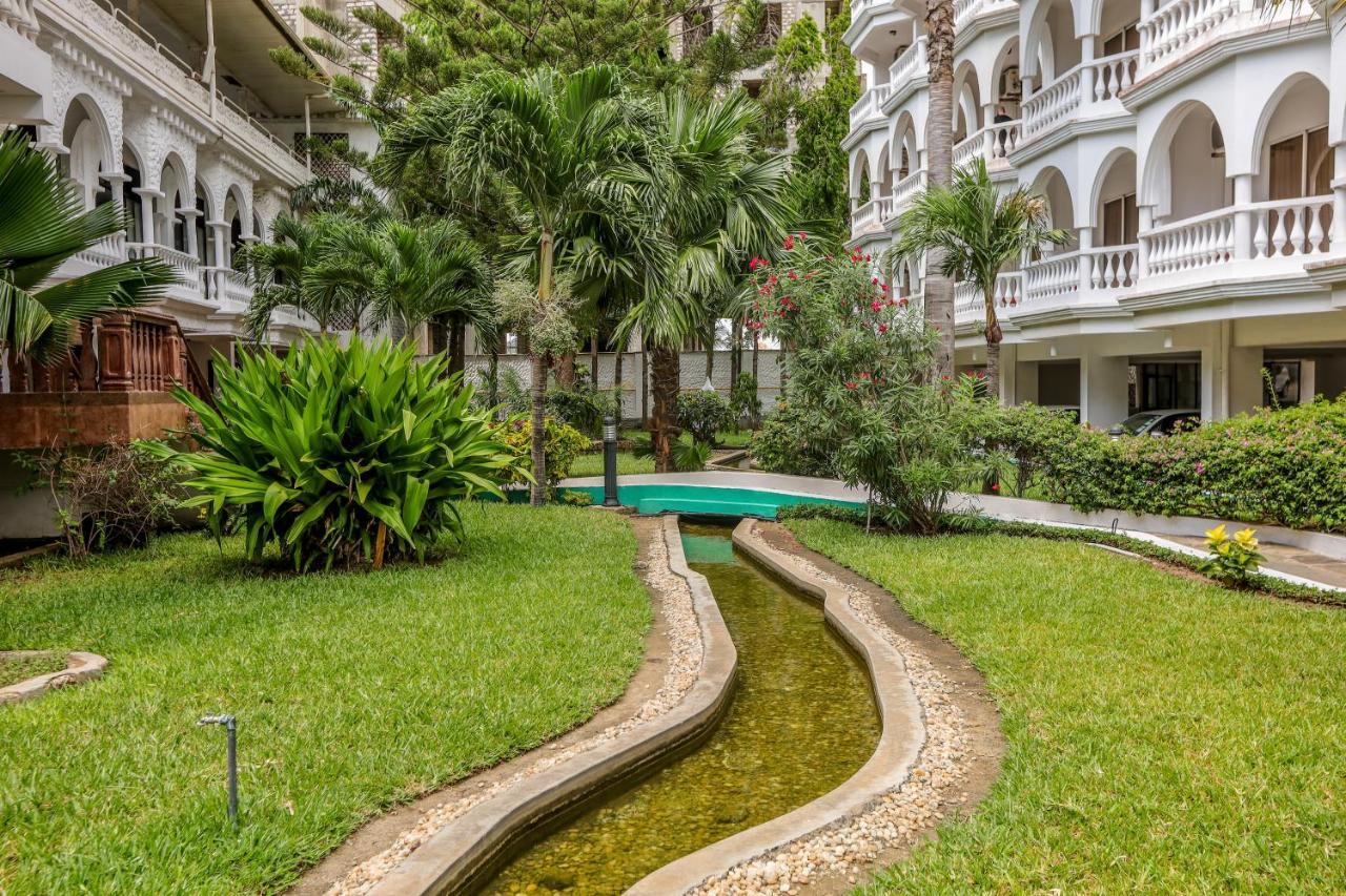 Cityblue Creekside Hotel & Suites Момбаса Экстерьер фото