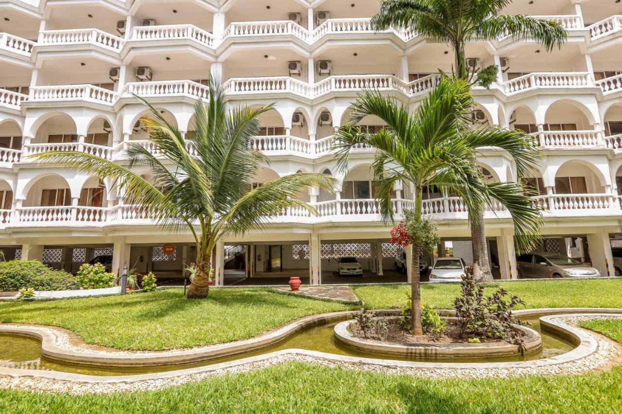 Cityblue Creekside Hotel & Suites Момбаса Экстерьер фото