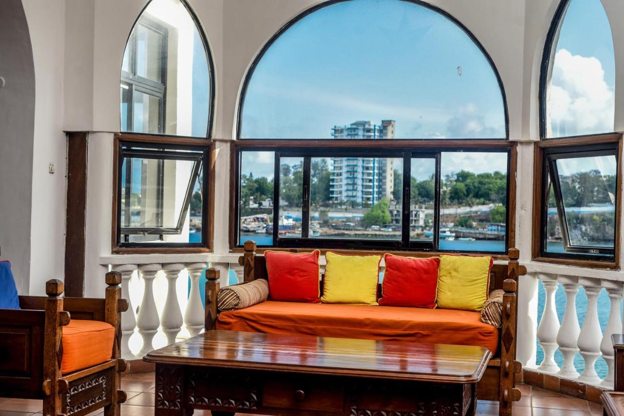 Cityblue Creekside Hotel & Suites Момбаса Экстерьер фото